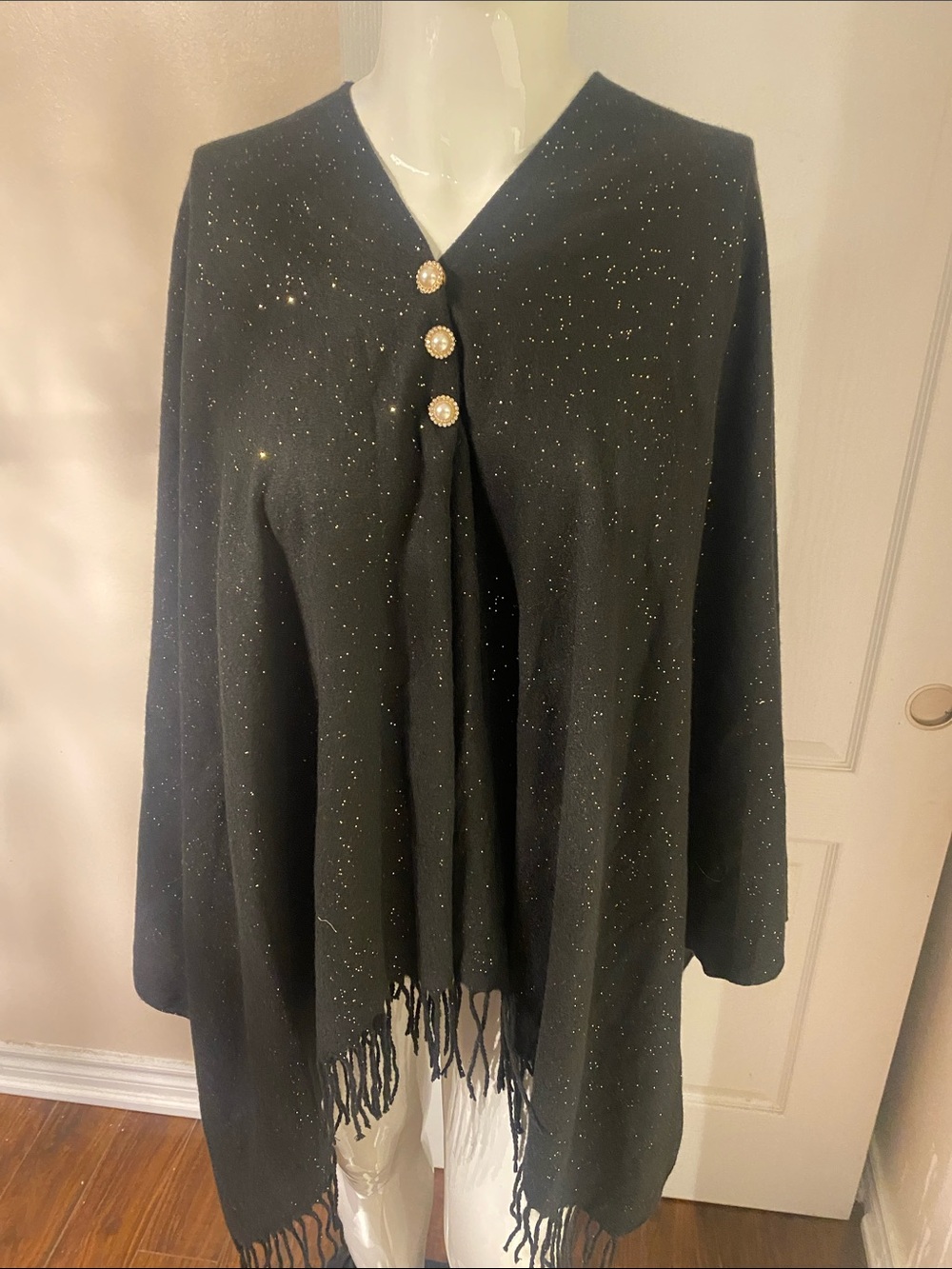 Sparkling shawl by Jessica McClintock one size fits all